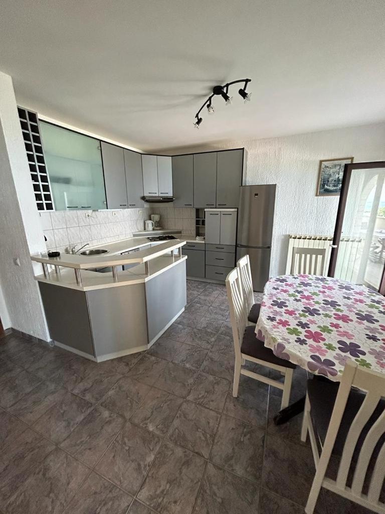 Apartments By The Sea Slatine, Ciovo - 1128 Extérieur photo